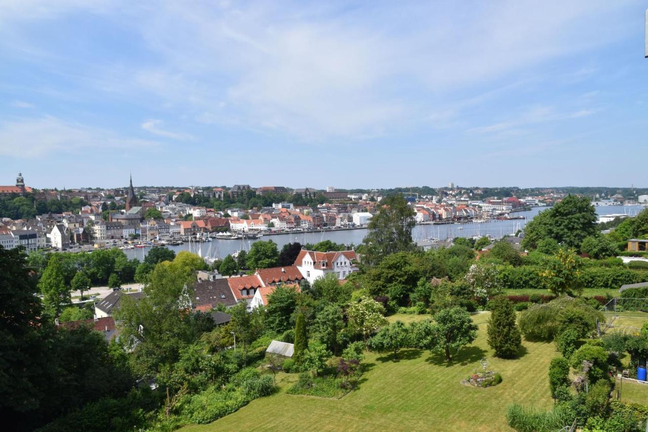 Fewo1846 - Bellevue - Sonnige 2-Zimmer-Wohnung Mit Balkon Und Hafenblick Фленсбург Экстерьер фото